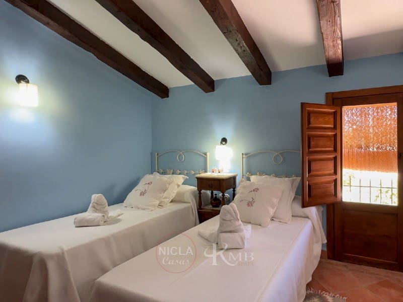 13 soverom Villa til salgs i Velez-Blanco med svømmebasseng - € 1 300 000 (Ref: 9075032)