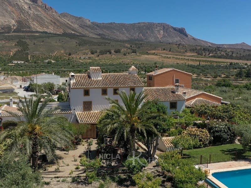 13 soverom Villa til salgs i Velez-Blanco med svømmebasseng - € 1 300 000 (Ref: 9075032)