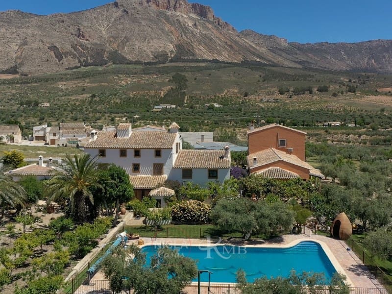 13 soverom Villa til salgs i Velez-Blanco med svømmebasseng - € 1 300 000 (Ref: 9075032)