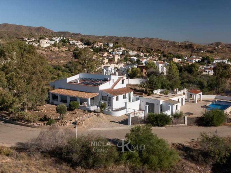 3 soveværelse Villa til salg i Bedar med swimmingpool garage - € 360.000 (Ref: 9206772)