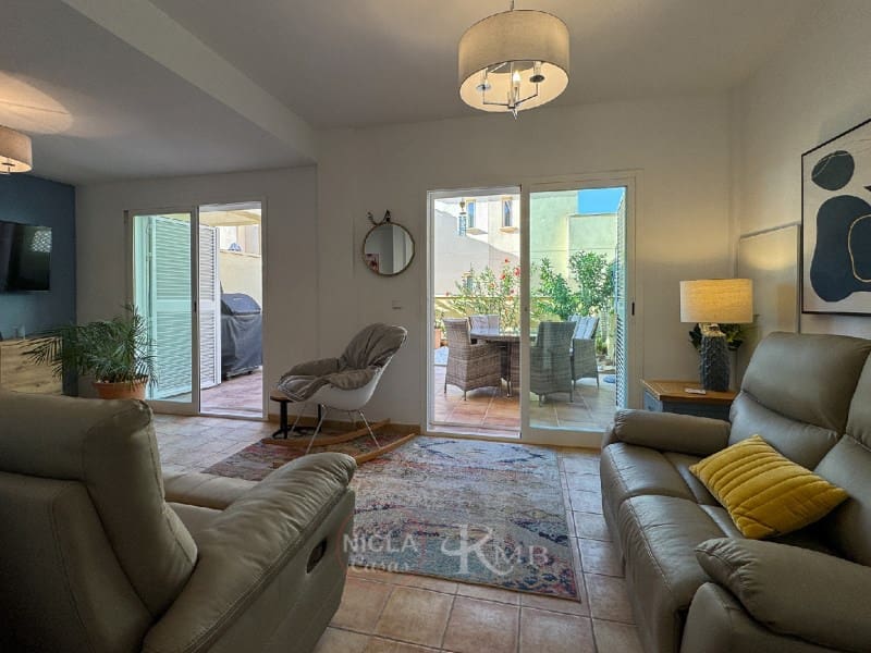 2 soverom Leilighet til salgs i Bedar med svømmebasseng garasje - € 169 000 (Ref: 9255496)