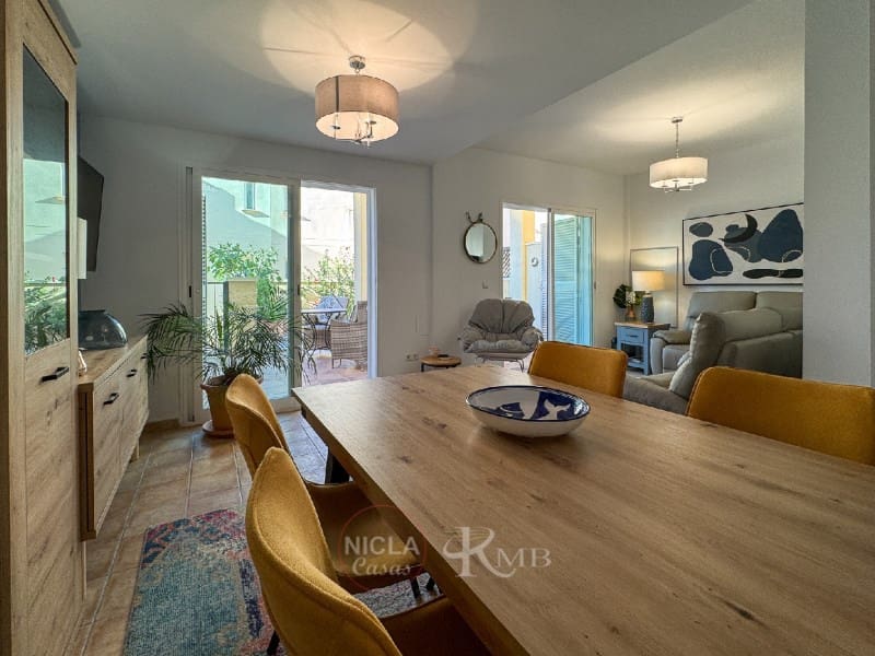 2 soverom Leilighet til salgs i Bedar med svømmebasseng garasje - € 169 000 (Ref: 9255496)