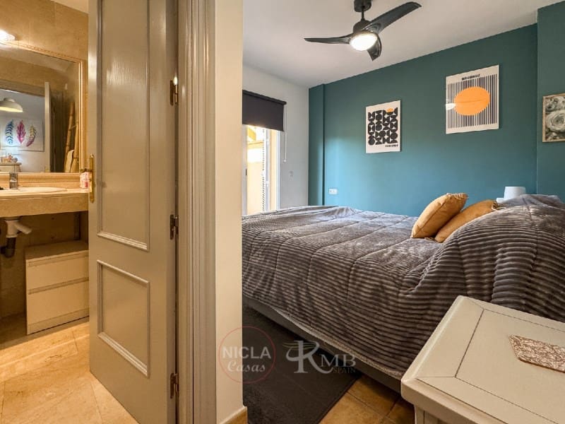 2 soverom Leilighet til salgs i Bedar med svømmebasseng garasje - € 169 000 (Ref: 9255496)