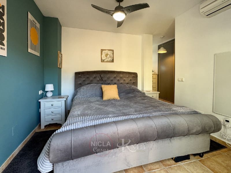 2 soverom Leilighet til salgs i Bedar med svømmebasseng garasje - € 169 000 (Ref: 9255496)