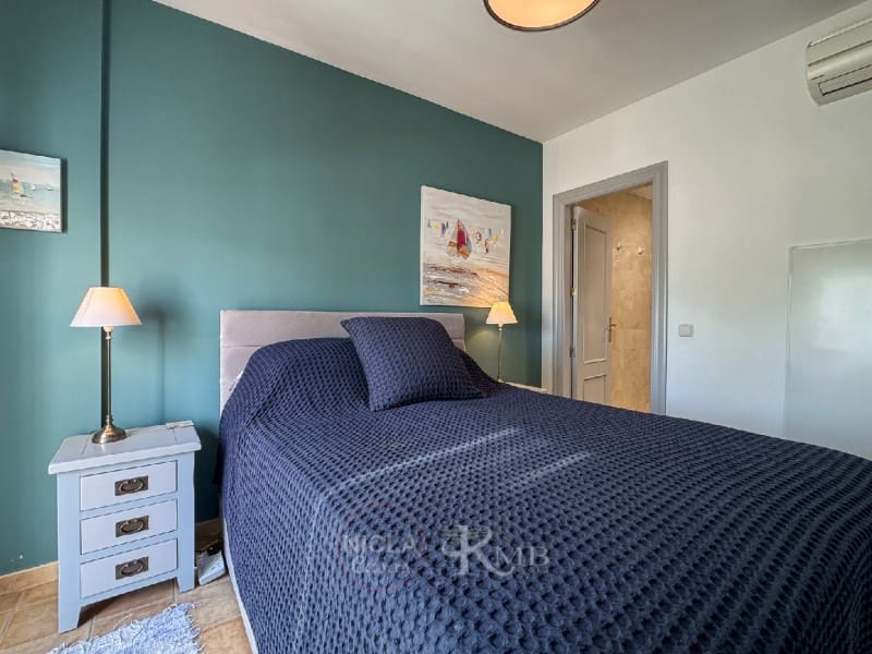 2 soverom Leilighet til salgs i Bedar med svømmebasseng garasje - € 169 000 (Ref: 9255496)