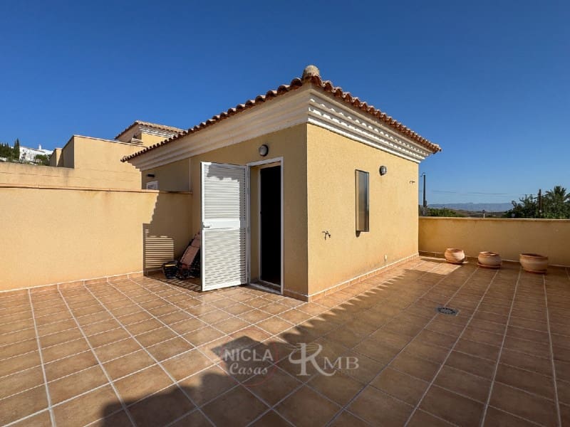 2 soverom Leilighet til salgs i Bedar med svømmebasseng garasje - € 169 000 (Ref: 9255496)