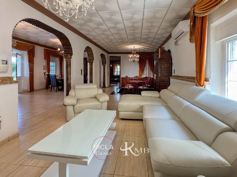 5 soveværelse Villa til salg i Cuevas del Almanzora med swimmingpool - € 399.950 (Ref: 9321693)