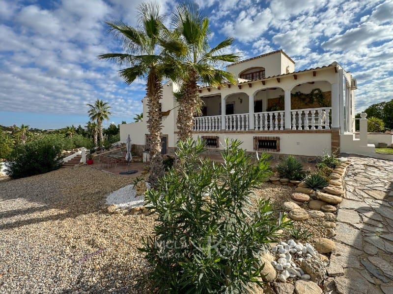 5 soverom Villa til salgs i Vera med svømmebasseng - € 559 000 (Ref: 9383217)