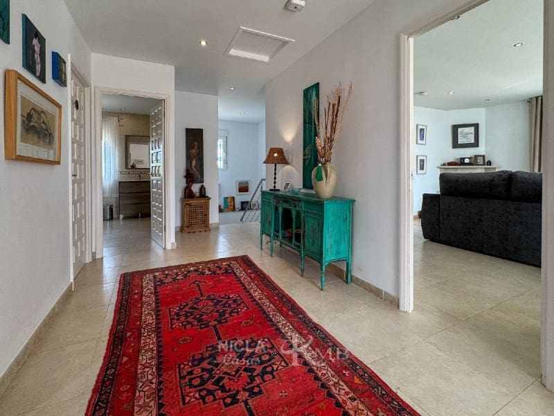 5 slaapkamer Villa te koop in Cuevas del Almanzora met zwembad - € 375.000 (Ref: 9385966)