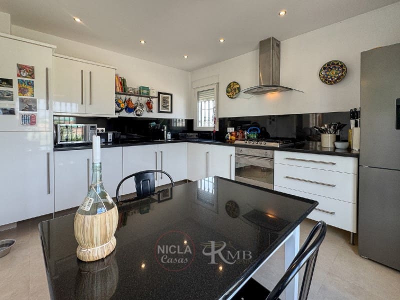 5 slaapkamer Villa te koop in Cuevas del Almanzora met zwembad - € 375.000 (Ref: 9385966)