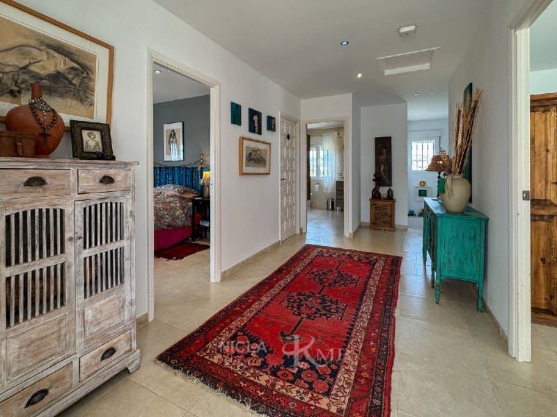 5 slaapkamer Villa te koop in Cuevas del Almanzora met zwembad - € 375.000 (Ref: 9385966)