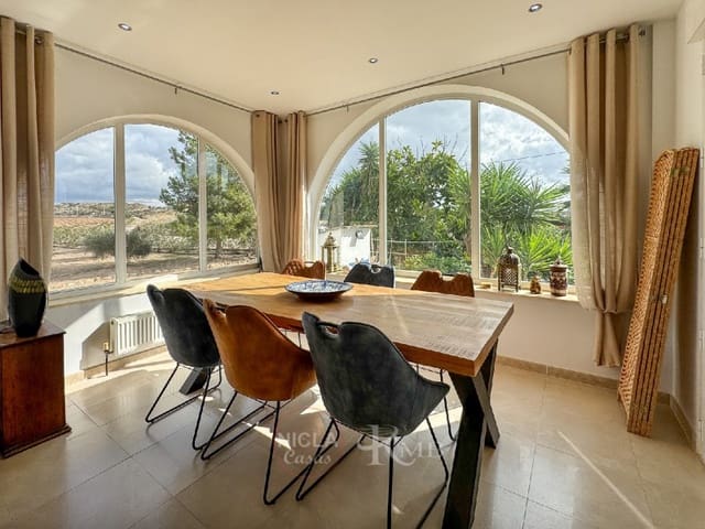 5 slaapkamer Villa te koop in Cuevas del Almanzora met zwembad - € 375.000 (Ref: 9385966)