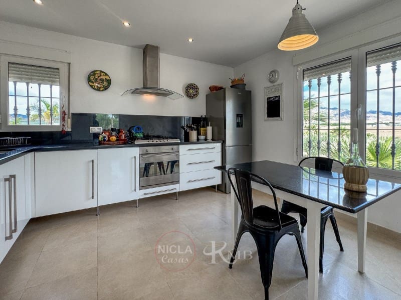 5 slaapkamer Villa te koop in Cuevas del Almanzora met zwembad - € 375.000 (Ref: 9385966)