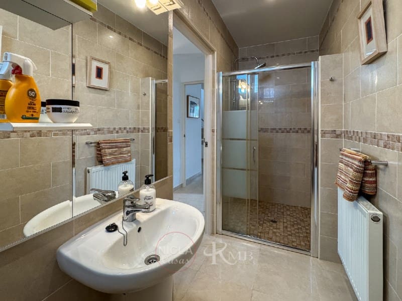 5 slaapkamer Villa te koop in Cuevas del Almanzora met zwembad - € 375.000 (Ref: 9385966)