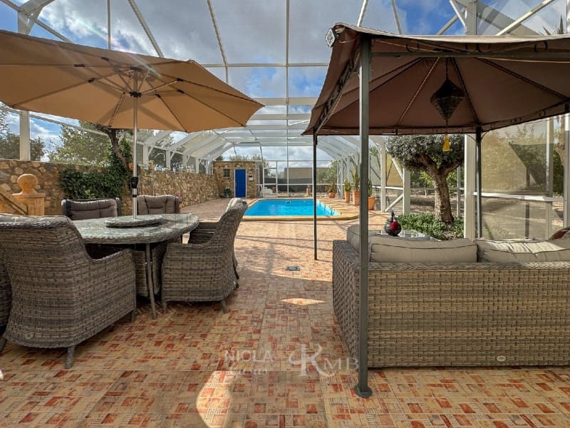 5 slaapkamer Villa te koop in Cuevas del Almanzora met zwembad - € 375.000 (Ref: 9385966)