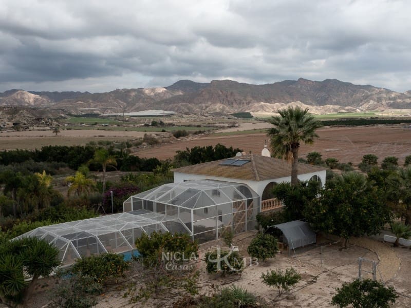 5 slaapkamer Villa te koop in Cuevas del Almanzora met zwembad - € 375.000 (Ref: 9385966)