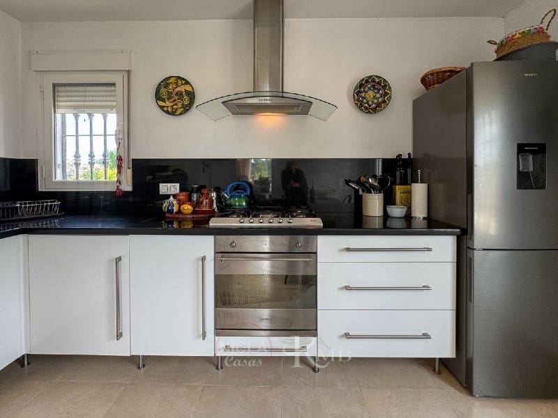 5 slaapkamer Villa te koop in Cuevas del Almanzora met zwembad - € 375.000 (Ref: 9385966)