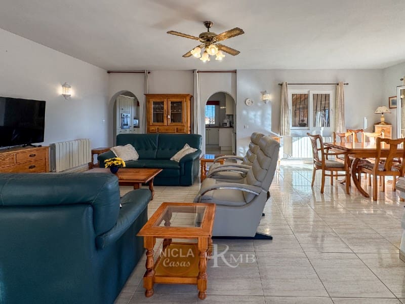 5 sypialnia Willa na sprzedaż w Bedar z basenem - 399 000 € (Ref: 9582926)