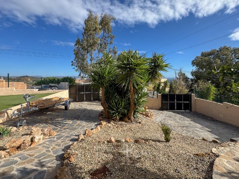 5 sypialnia Willa na sprzedaż w Bedar z basenem - 399 000 € (Ref: 9582926)