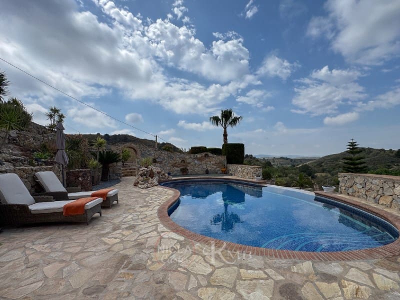 4 chambre Villa/Maison à vendre à Bedar avec piscine - 649 000 € (Ref: 9820273)