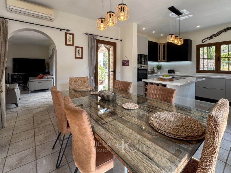 4 chambre Villa/Maison à vendre à Bedar avec piscine - 649 000 € (Ref: 9820273)
