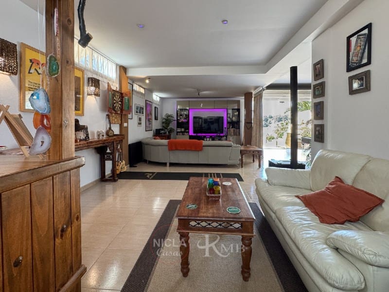 4 chambre Villa/Maison à vendre à Bedar avec piscine - 649 000 € (Ref: 9820273)