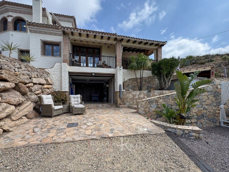 4 chambre Villa/Maison à vendre à Bedar avec piscine - 649 000 € (Ref: 9820273)