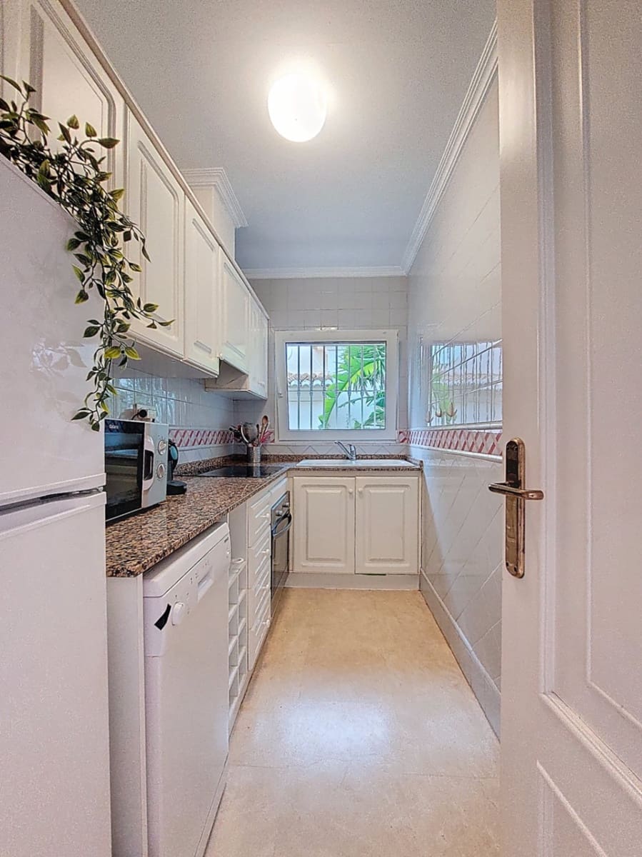 2 slaapkamer Villa te koop in Denia met zwembad garage - € 309.000 (Ref: 9416125)