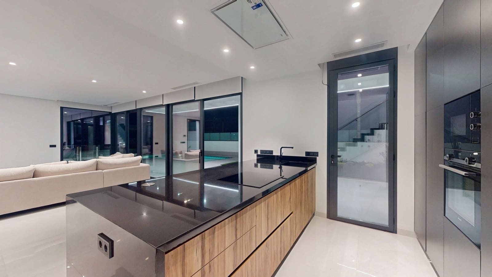 3 bedroom Villa for sale in Finestrat with pool - € 1,200,000 (Ref: 8832234)