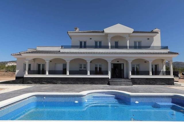 4 soveværelse Villa til salg i Pinoso med swimmingpool garage - € 487.000 (Ref: 8846167)