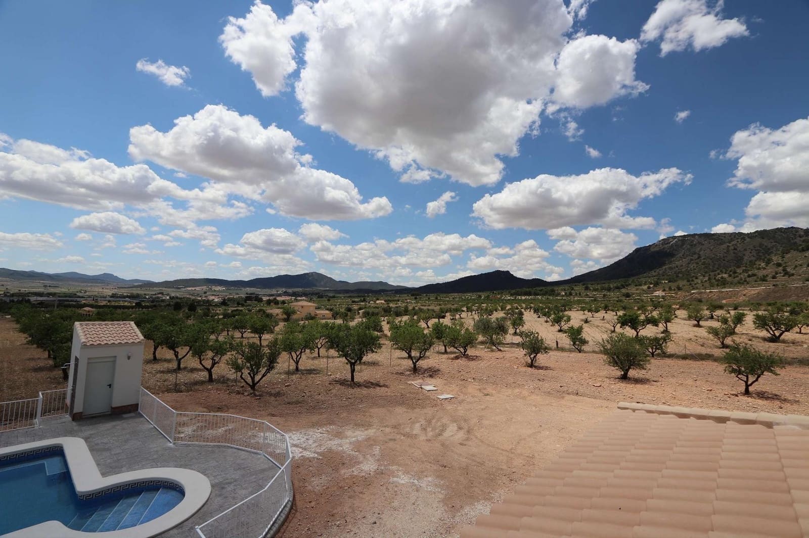 4 bedroom Villa for sale in Pinoso with pool - € 547,000 (Ref: 8850715)