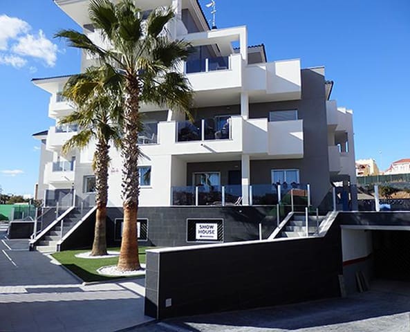 2 soveværelse Penthouse til salg i Blue Lagoon med swimmingpool - € 295.000 (Ref: 9093052)