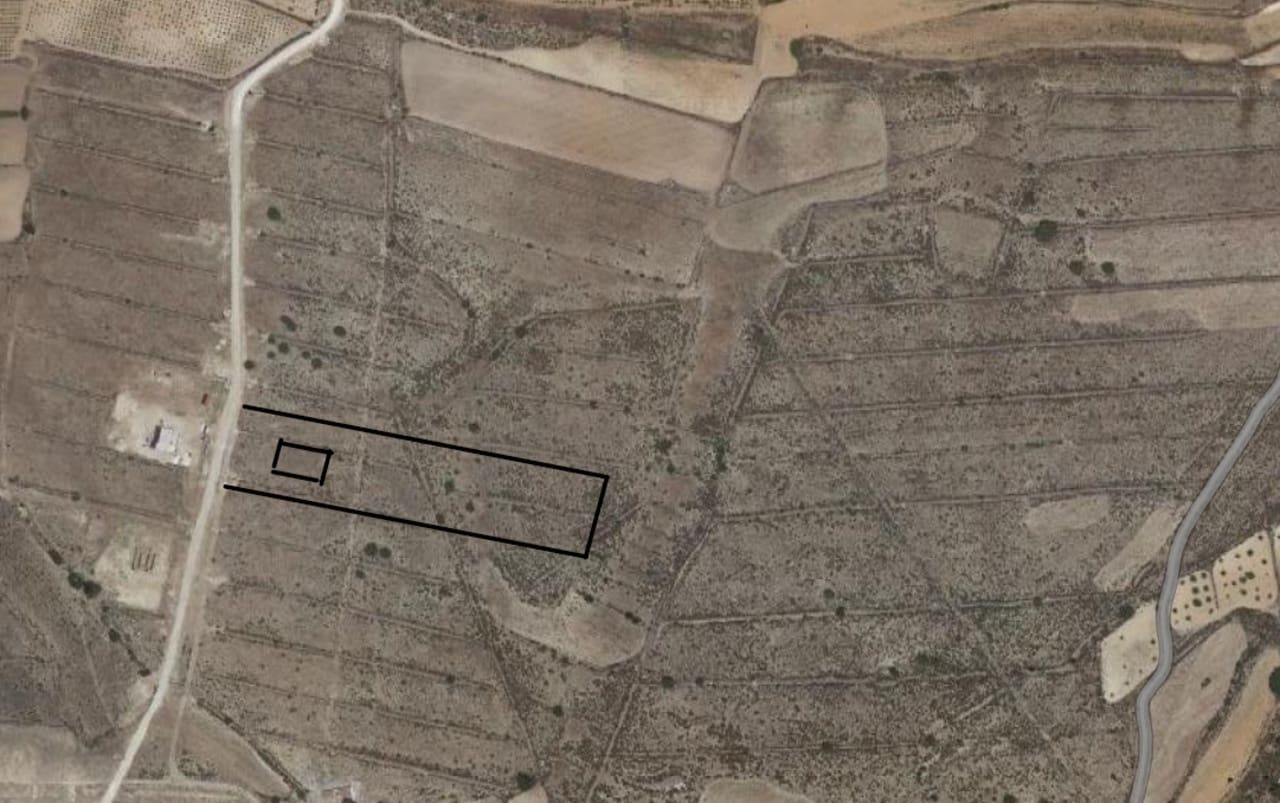 3 makuuhuone Huvila myytävänä paikassa Pinoso mukana uima-altaan 
autotalli - 360 000 € (Ref: 9093201)