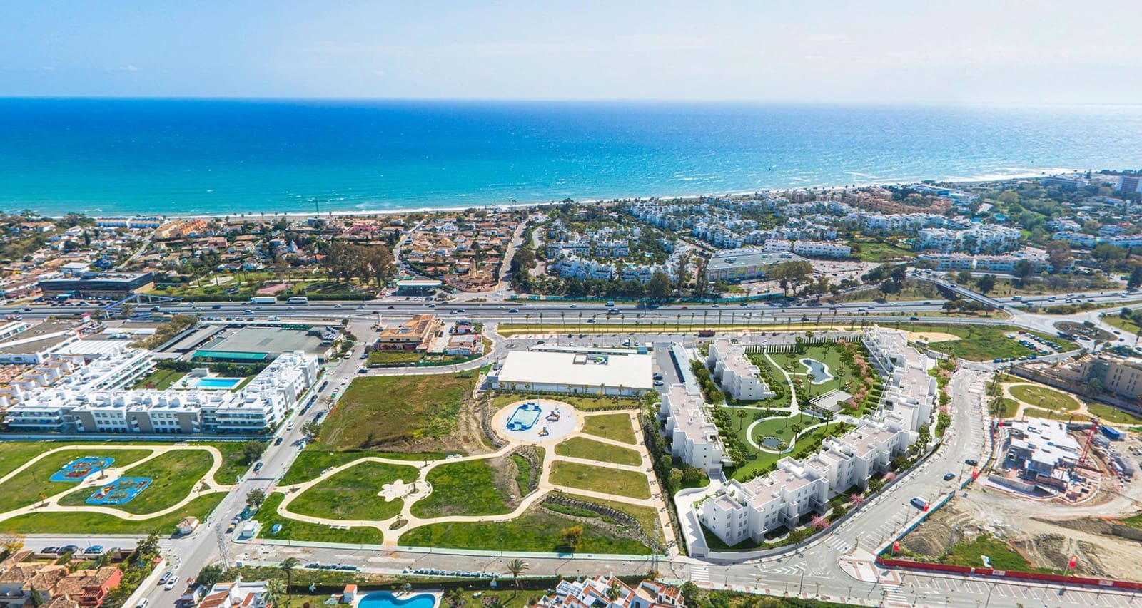 2 soveværelse Lejlighed til salg i Estepona med swimmingpool garage - € 443.800 (Ref: 9098405)