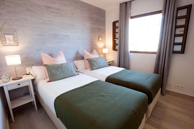 2 slaapkamer Appartement te koop in Cuevas del Almanzora met zwembad garage - € 195.000 (Ref: 9102407)