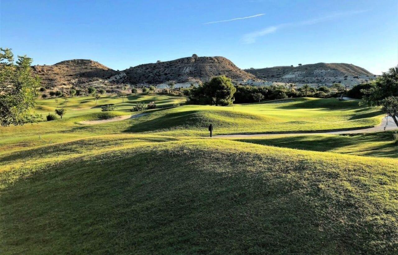 3 sypialnia Willa na sprzedaż w Monforte del Cid - 895 000 € (Ref: 9148903)