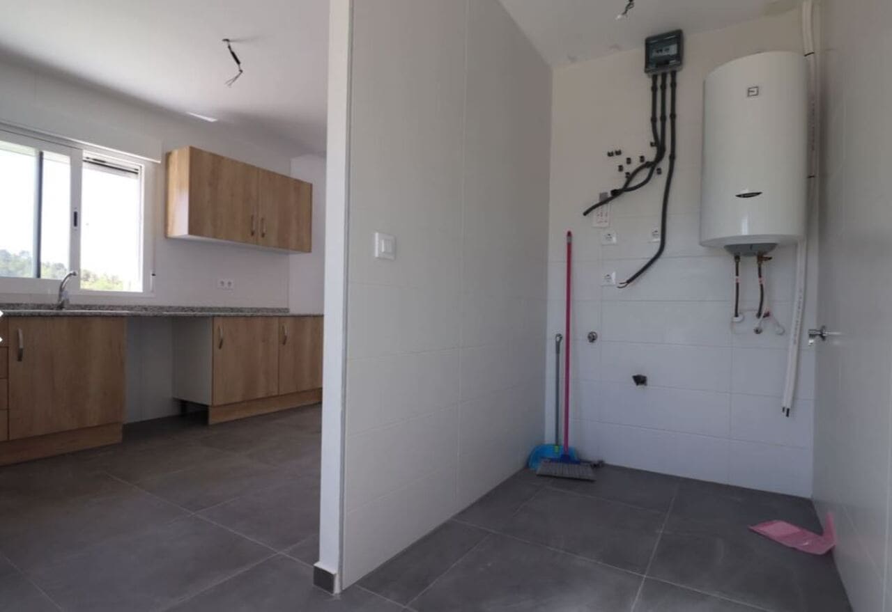 3 Zimmer Villa zu verkaufen in Pinoso mit Pool - 299.900 € (Ref: 9148922)