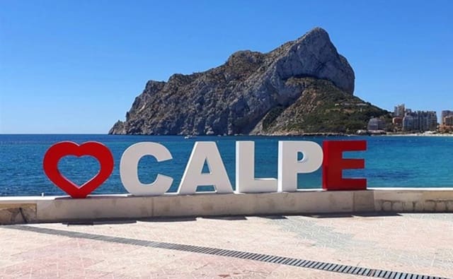 4 soveværelse Villa til salg i Canuta, Calpe / Calp med swimmingpool - € 1.795.000 (Ref: 9148930)