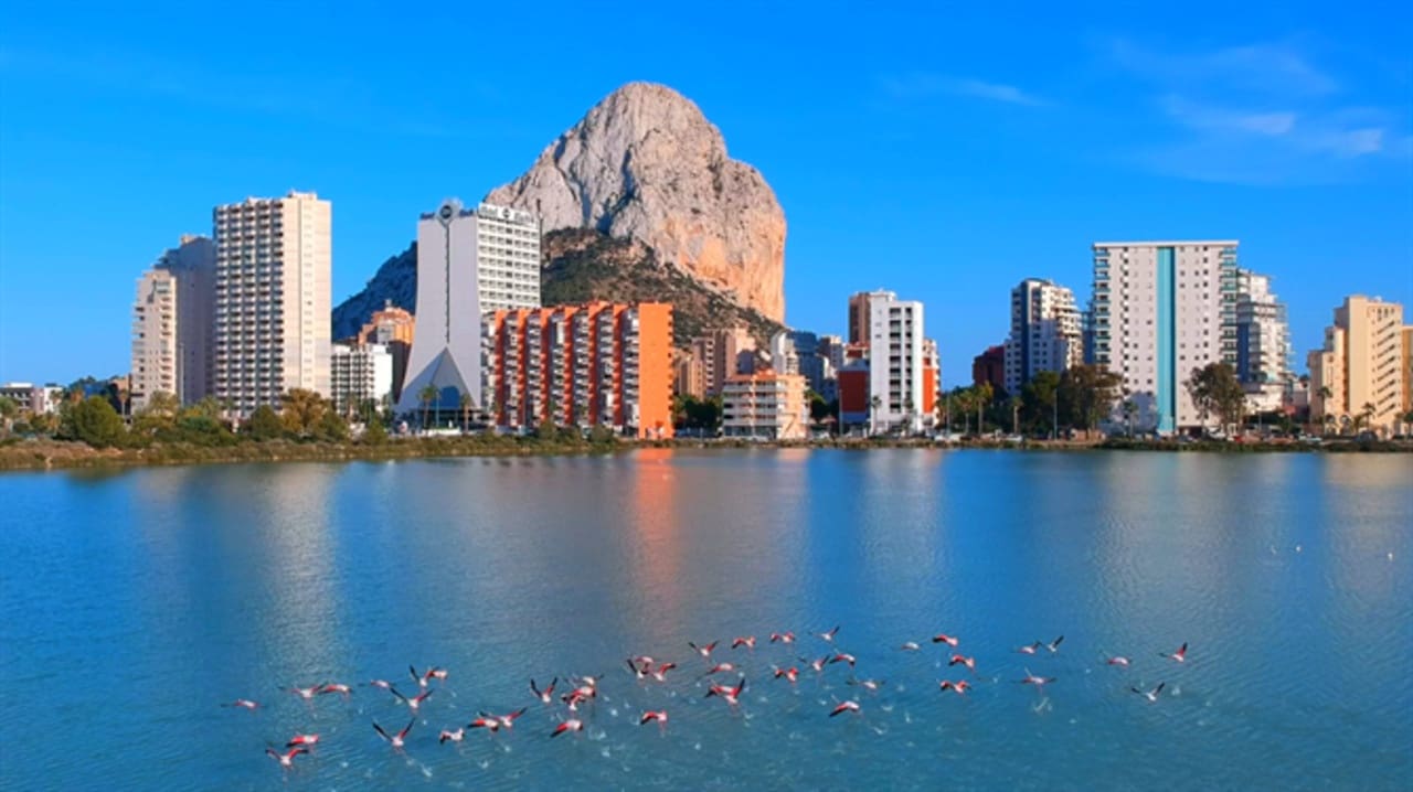 Villa til salgs i Calpe / Calp med svømmebasseng - € 1 750 000 (Ref: 9148931)