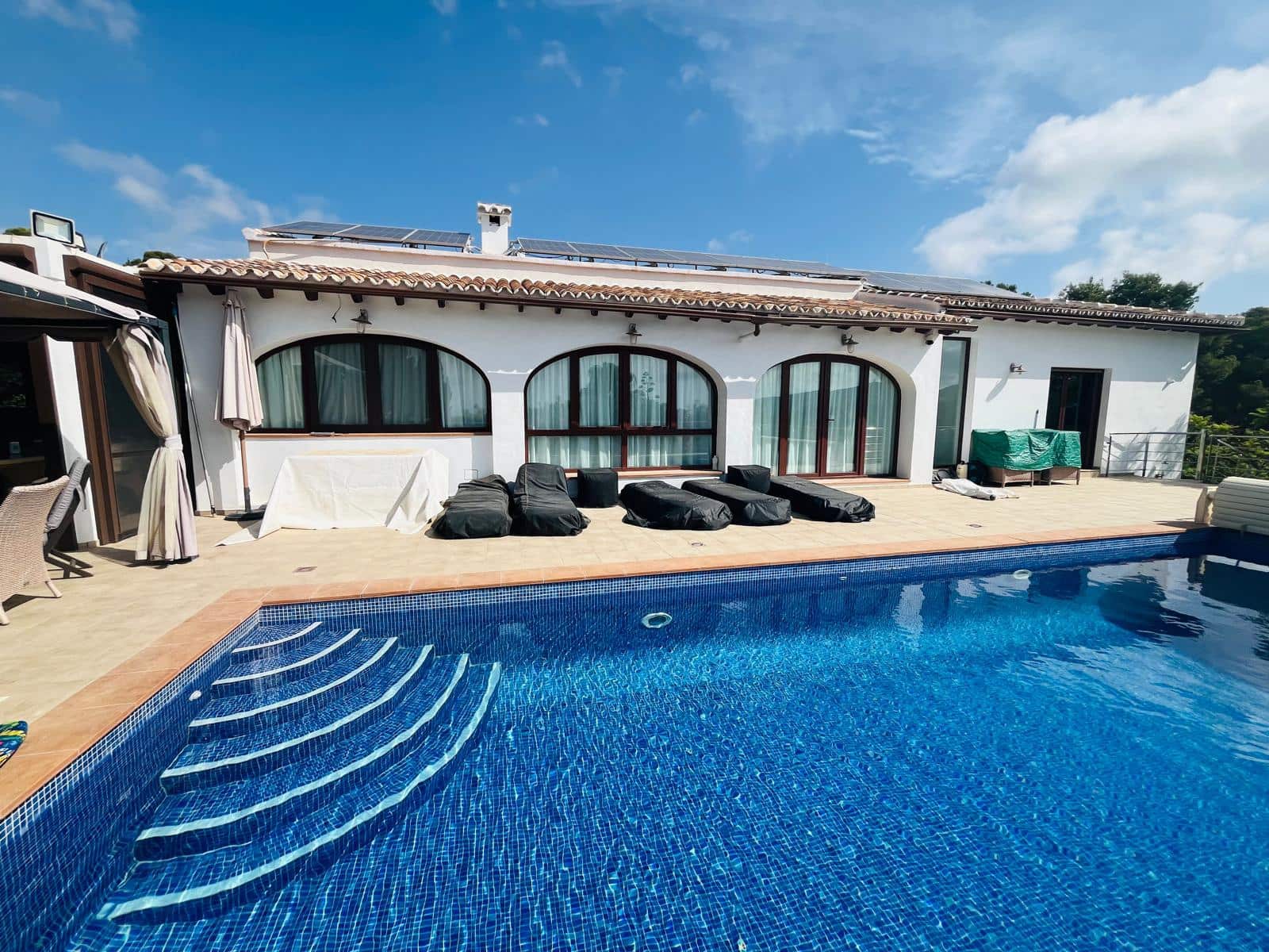 7 soveværelse Villa til salg i Moraira med swimmingpool garage - € 995.000 (Ref: 9175869)