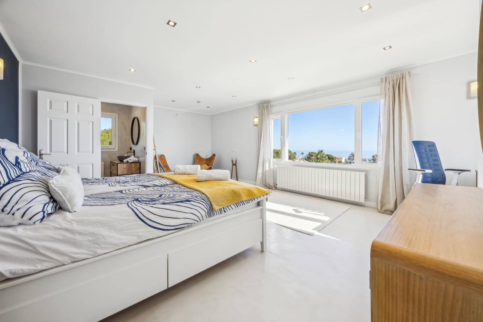 Chalet de 4 habitaciones en Javea / Xàbia en venta con piscina - 980.000 € (Ref: 9178056)