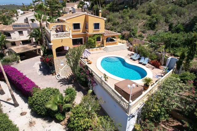 6 sovrum Villa till salu i Cap Martí - El Tossalet - Pinomar, Javea / Xàbia med pool - 1 500 000 € (Ref: 9178057)