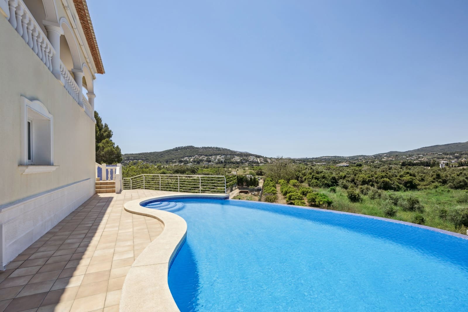 4 soveværelse Villa til salg i Javea / Xabia med swimmingpool - € 849.000 (Ref: 9178062)