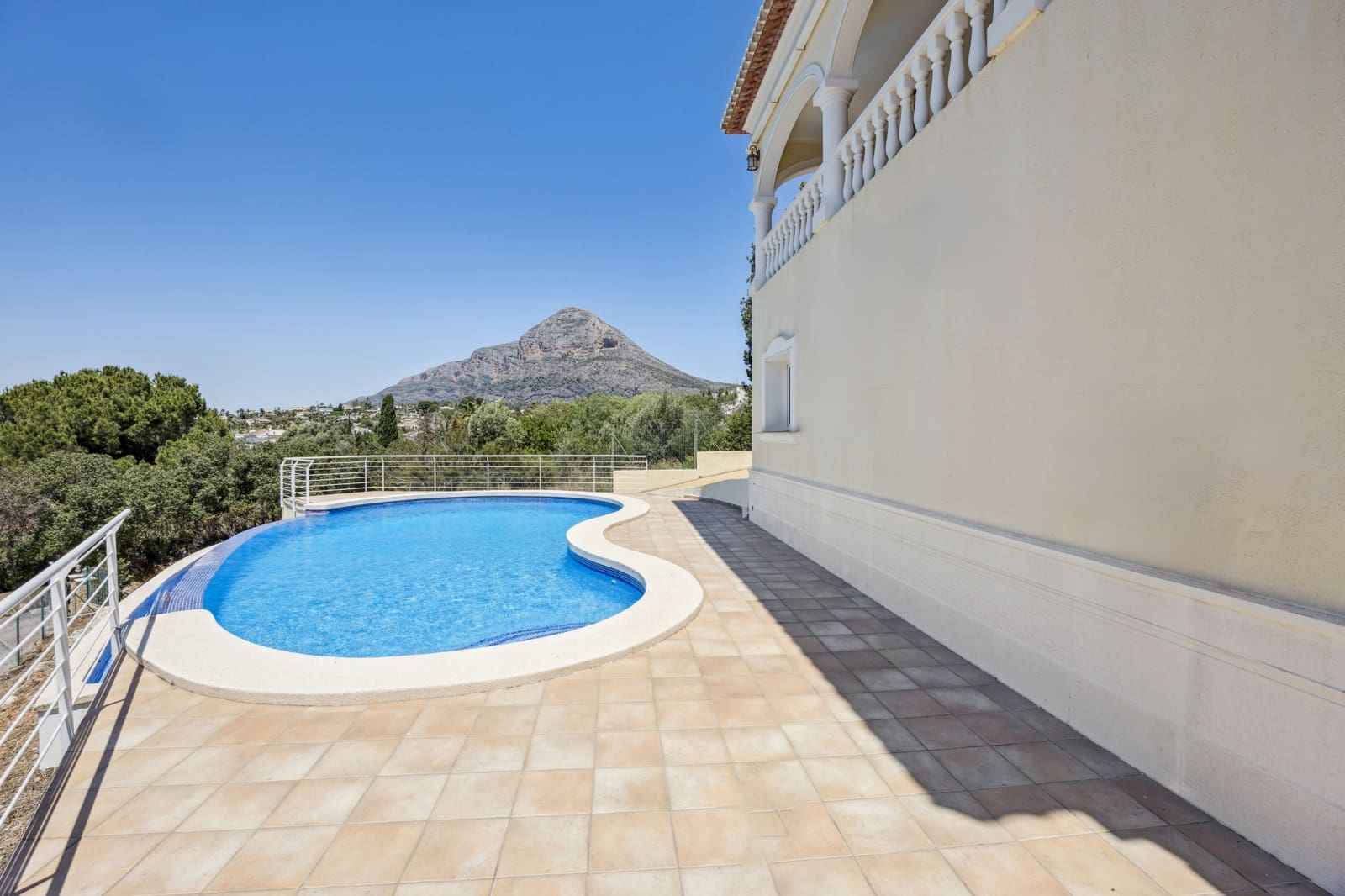 4 soveværelse Villa til salg i Javea / Xabia med swimmingpool - € 849.000 (Ref: 9178062)