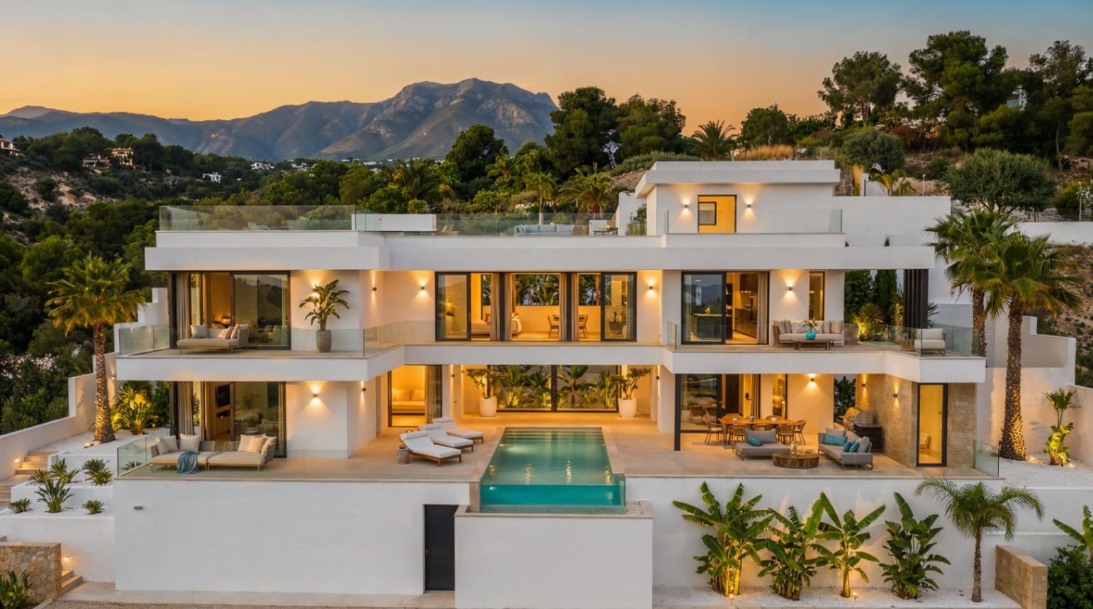 5 makuuhuone Huvila myytävänä paikassa Calpe / Calp - 1 890 000 € (Ref: 9182087)