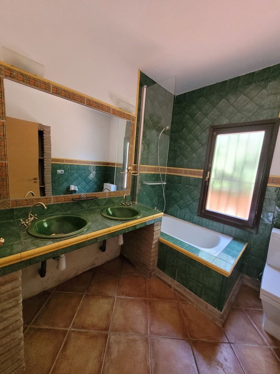 4 makuuhuone Huvila myytävänä paikassa Marbella - 925 000 € (Ref: 9182089)