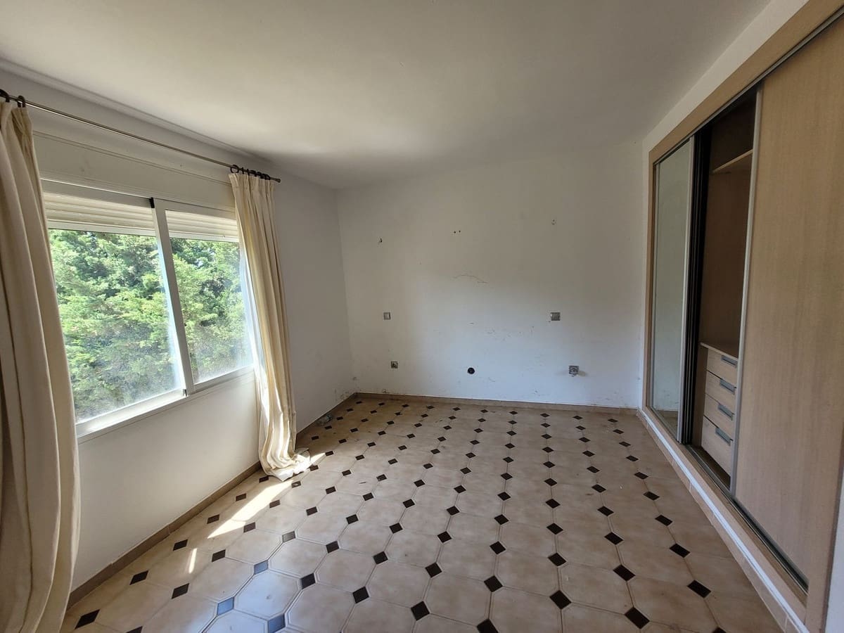 4 makuuhuone Huvila myytävänä paikassa Marbella - 925 000 € (Ref: 9182089)