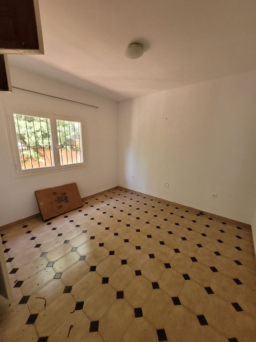 4 makuuhuone Huvila myytävänä paikassa Marbella - 925 000 € (Ref: 9182089)