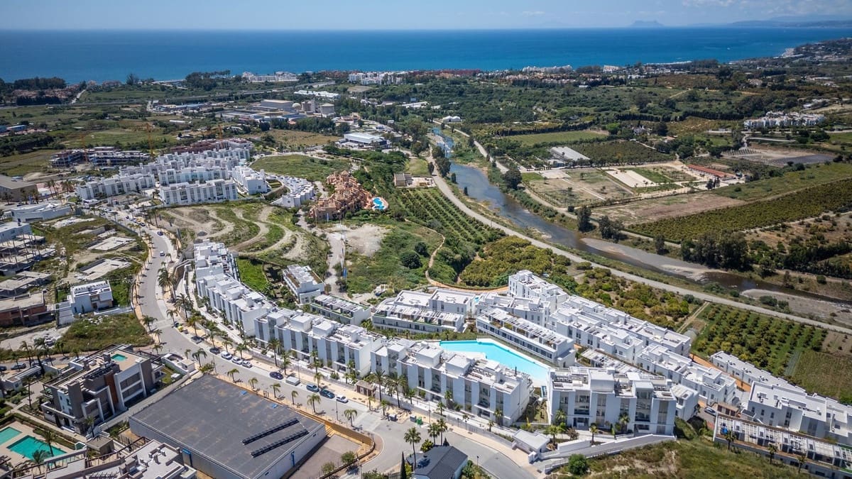 3 soveværelse Byhus til salg i Cancelada med swimmingpool - € 640.000 (Ref: 9182118)