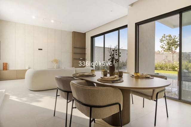 4 soveværelse Villa til salg i Zona Calvario, Estepona med swimmingpool - € 1.685.000 (Ref: 9182141)